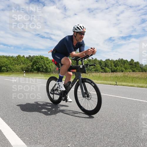 21.06.2026 - Viking Triathlon Michael Burmester http://msf.ph/oto/9870806 21.06.2026 12:13:50 Radfahren 156, 254, 254, 393, 449, 482, 489, 515, 629, 641, 653 meine-sportfotos.de