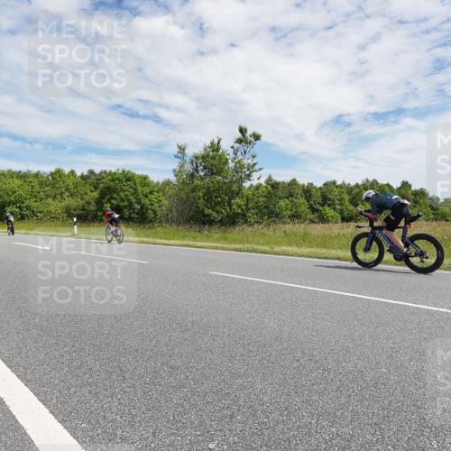 21.06.2026 - Viking Triathlon Michael Burmester http://msf.ph/oto/9870843 21.06.2026 12:13:56 Radfahren 61, 254, 393, 449, 482, 489, 515, 629, 641, 653 meine-sportfotos.de