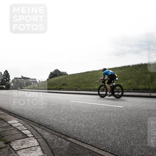 21.06.2026 - 29. Vierlanden-Triathlon H.Heesch http://msf.ph/oto/9870847 21.06.2026 09:18:33 Radfahren  meine-sportfotos.de