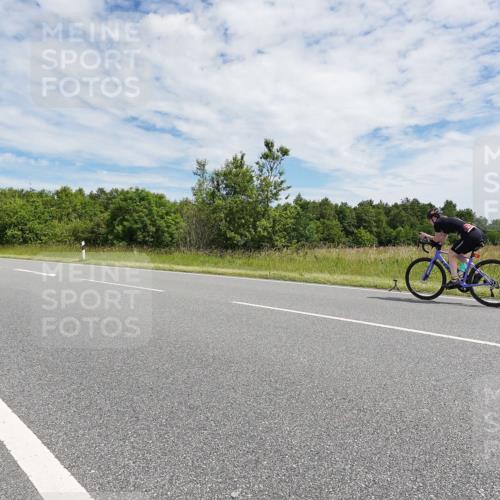 21.06.2026 - Viking Triathlon Michael Burmester http://msf.ph/oto/9870866 21.06.2026 12:14:07 Radfahren 61, 93, 449, 515, 564, 641, 653 meine-sportfotos.de