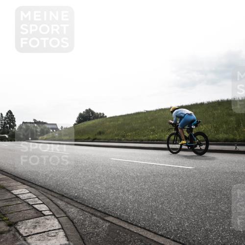 21.06.2026 - 29. Vierlanden-Triathlon H.Heesch http://msf.ph/oto/9870869 21.06.2026 09:18:45 Radfahren 63, 76, 293 meine-sportfotos.de