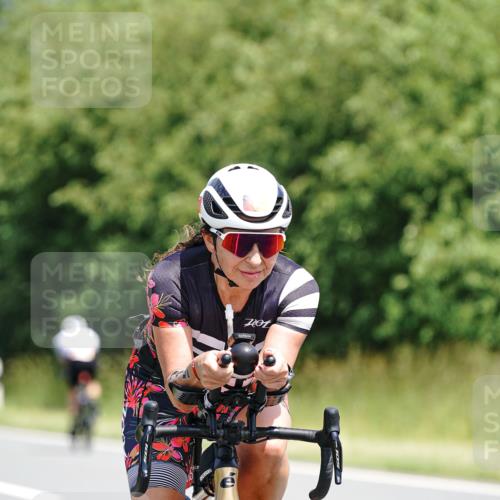 21.06.2026 - Viking Triathlon Michael Burmester http://msf.ph/oto/9870874 21.06.2026 12:37:16 Radfahren 77, 141, 300, 409, 448, 471, 519, 519 meine-sportfotos.de