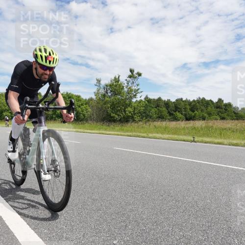 21.06.2026 - Viking Triathlon Michael Burmester http://msf.ph/oto/9870883 21.06.2026 12:14:29 Radfahren 167, 197, 528, 616 meine-sportfotos.de