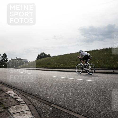 21.06.2026 - 29. Vierlanden-Triathlon H.Heesch http://msf.ph/oto/9870885 21.06.2026 09:19:00 Radfahren 56, 221 meine-sportfotos.de