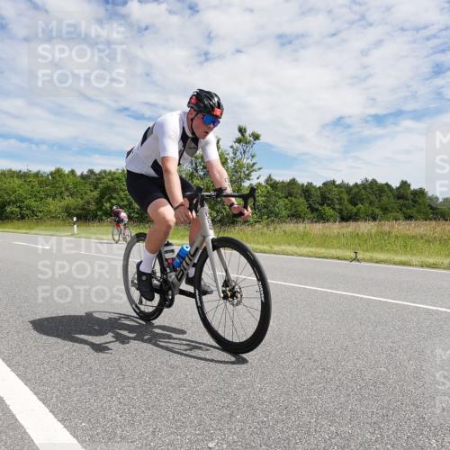 21.06.2026 - Viking Triathlon Michael Burmester http://msf.ph/oto/9870893 21.06.2026 12:14:37 Radfahren 2, 19, 167, 197, 417, 528, 616, 667 meine-sportfotos.de
