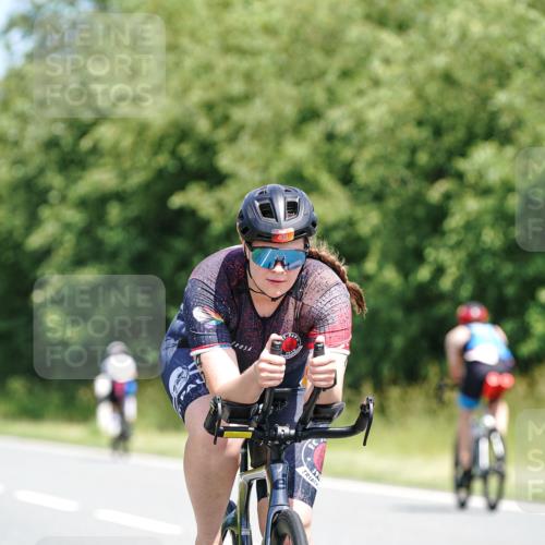 21.06.2026 - Viking Triathlon Michael Burmester http://msf.ph/oto/9870900 21.06.2026 12:37:29 Radfahren 77, 141, 229, 244, 298, 300, 409, 448, 471, 519 meine-sportfotos.de