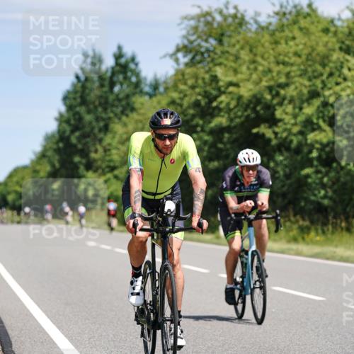 21.06.2026 - Viking Triathlon Michael Burmester http://msf.ph/oto/9870931 21.06.2026 12:37:37 Radfahren 138, 229, 244, 244, 298, 300, 409, 448, 471, 519, 520 meine-sportfotos.de