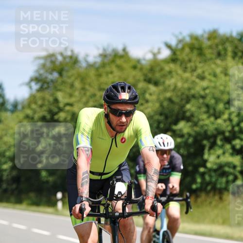 21.06.2026 - Viking Triathlon Michael Burmester http://msf.ph/oto/9870935 21.06.2026 12:37:37 Radfahren 138, 229, 244, 244, 298, 300, 409, 448, 471, 519, 520 meine-sportfotos.de