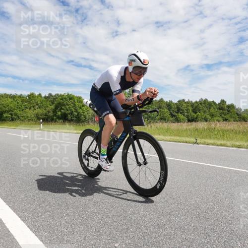 21.06.2026 - Viking Triathlon Michael Burmester http://msf.ph/oto/9870954 21.06.2026 12:15:05 Radfahren 182, 297, 297, 342, 351, 492, 493, 614 meine-sportfotos.de