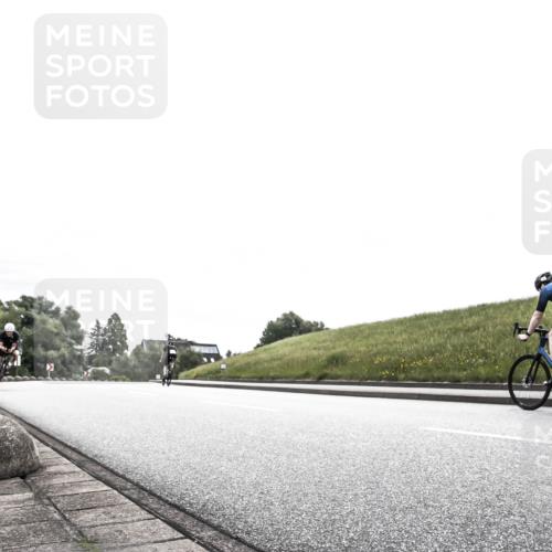 21.06.2026 - 29. Vierlanden-Triathlon H.Heesch http://msf.ph/oto/9870955 21.06.2026 10:32:37 Radfahren 93, 217, 287, 299, 302 meine-sportfotos.de