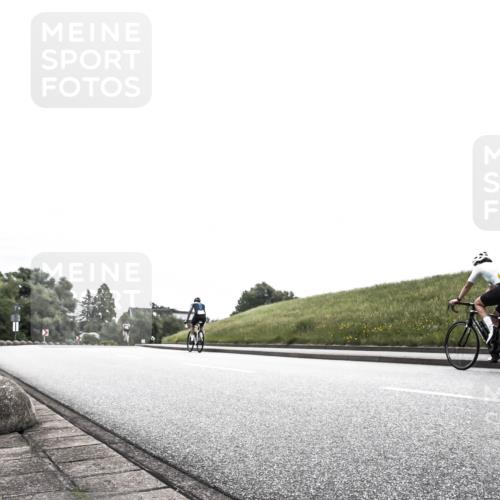 21.06.2026 - 29. Vierlanden-Triathlon H.Heesch http://msf.ph/oto/9870978 21.06.2026 10:33:17 Radfahren  meine-sportfotos.de