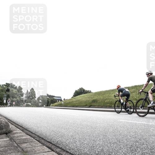 21.06.2026 - 29. Vierlanden-Triathlon H.Heesch http://msf.ph/oto/9871012 21.06.2026 10:33:42 Radfahren 224, 541 meine-sportfotos.de