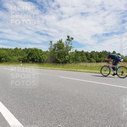 21.06.2026 - Viking Triathlon Michael Burmester http://msf.ph/oto/9871022 21.06.2026 12:15:39 Radfahren 21, 59, 135, 221, 334, 430 meine-sportfotos.de