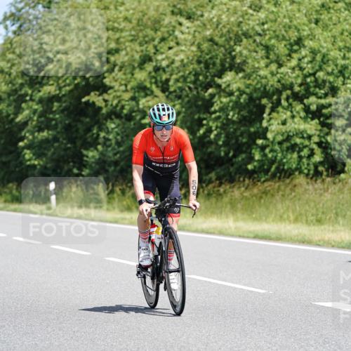 21.06.2026 - Viking Triathlon Michael Burmester http://msf.ph/oto/9871027 21.06.2026 12:38:01 Radfahren 138, 185, 203, 378, 413, 415, 461, 506, 550, 557 meine-sportfotos.de