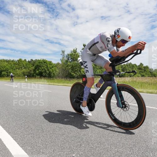 21.06.2026 - Viking Triathlon Michael Burmester http://msf.ph/oto/9871034 21.06.2026 12:15:54 Radfahren 21, 184, 184, 248, 334, 389, 394, 551, 590, 590 meine-sportfotos.de
