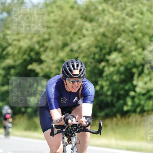 21.06.2026 - Viking Triathlon Michael Burmester http://msf.ph/oto/9871088 21.06.2026 12:38:11 Radfahren 123, 185, 203, 203, 221, 378, 413, 415, 416, 461, 461, 506, 551, 557 meine-sportfotos.de
