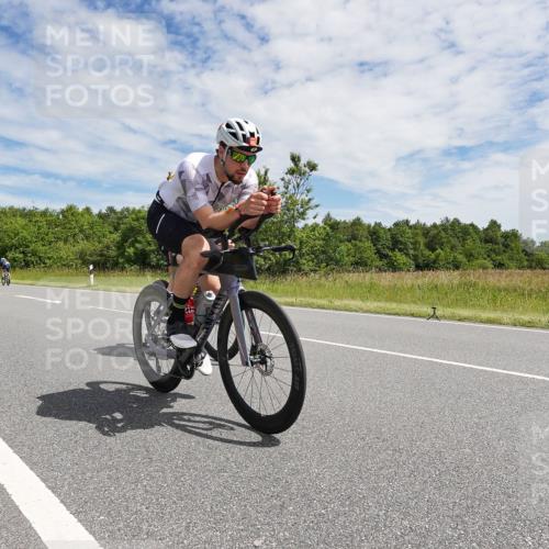 21.06.2026 - Viking Triathlon Michael Burmester http://msf.ph/oto/9871089 21.06.2026 12:16:21 Radfahren 22, 153, 264, 309, 333, 347, 377, 405, 405, 511, 519, 538, 603, 651 meine-sportfotos.de