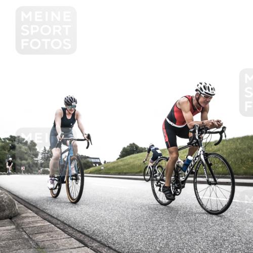 21.06.2026 - 29. Vierlanden-Triathlon H.Heesch http://msf.ph/oto/9871114 21.06.2026 10:34:38 Radfahren 92, 178, 350, 363, 414, 554, 560 meine-sportfotos.de