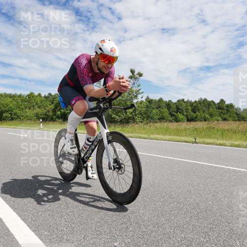 21.06.2026 - Viking Triathlon Michael Burmester http://msf.ph/oto/9871116 21.06.2026 12:16:29 Radfahren 22, 153, 264, 309, 333, 405, 511, 519, 538 meine-sportfotos.de