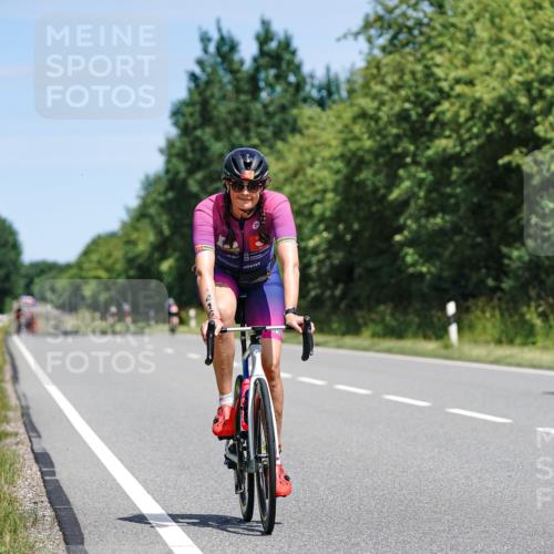 21.06.2026 - Viking Triathlon Michael Burmester http://msf.ph/oto/9871145 21.06.2026 12:38:27 Radfahren 123, 123, 203, 221, 415, 416, 461, 551, 651 meine-sportfotos.de