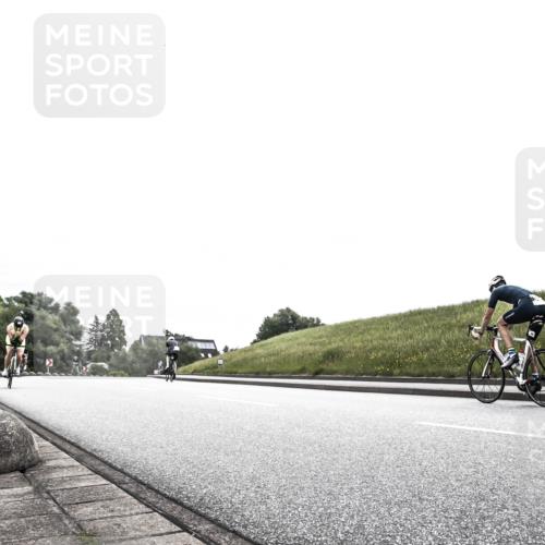 21.06.2026 - 29. Vierlanden-Triathlon H.Heesch http://msf.ph/oto/9871152 21.06.2026 10:34:44 Radfahren 166, 219, 414, 560 meine-sportfotos.de