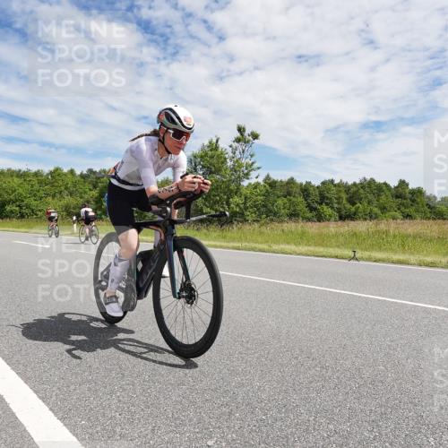 21.06.2026 - Viking Triathlon Michael Burmester http://msf.ph/oto/9871155 21.06.2026 12:16:53 Radfahren 47, 81, 193, 229, 242, 278, 300, 311, 311, 453, 466, 479, 524, 536, 537 meine-sportfotos.de