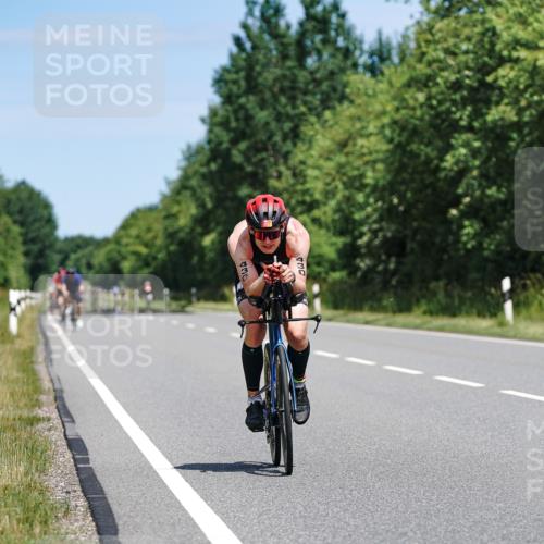 21.06.2026 - Viking Triathlon Michael Burmester http://msf.ph/oto/9871160 21.06.2026 12:39:07 Radfahren 76, 283, 423, 430, 496, 516, 607, 628, 636 meine-sportfotos.de