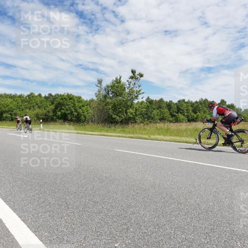 21.06.2026 - Viking Triathlon Michael Burmester http://msf.ph/oto/9871161 21.06.2026 12:16:54 Radfahren 47, 81, 193, 229, 242, 278, 300, 311, 311, 424, 453, 466, 479, 524, 536, 537 meine-sportfotos.de