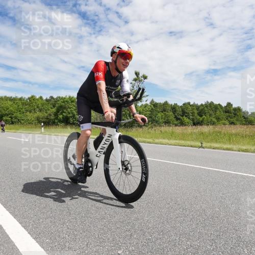 21.06.2026 - Viking Triathlon Michael Burmester http://msf.ph/oto/9871172 21.06.2026 12:16:57 Radfahren 47, 81, 193, 229, 242, 300, 311, 311, 424, 453, 466, 479, 524, 536, 537 meine-sportfotos.de