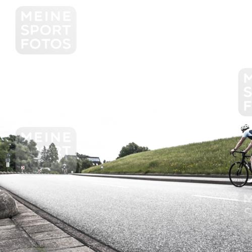 21.06.2026 - 29. Vierlanden-Triathlon H.Heesch http://msf.ph/oto/9871176 21.06.2026 10:35:07 Radfahren 47, 187, 525 meine-sportfotos.de