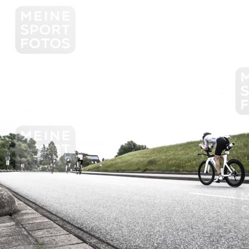 21.06.2026 - 29. Vierlanden-Triathlon H.Heesch http://msf.ph/oto/9871216 21.06.2026 10:35:09 Radfahren 187, 430, 525 meine-sportfotos.de