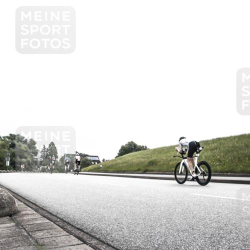 21.06.2026 - 29. Vierlanden-Triathlon H.Heesch http://msf.ph/oto/9871222 21.06.2026 10:35:09 Radfahren 187, 430, 525 meine-sportfotos.de