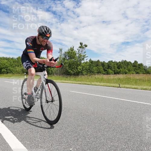 21.06.2026 - Viking Triathlon Michael Burmester http://msf.ph/oto/9871272 21.06.2026 12:17:53 Radfahren 200, 253, 285, 354, 363, 404, 439, 440, 458, 461, 539, 550, 568, 604 meine-sportfotos.de