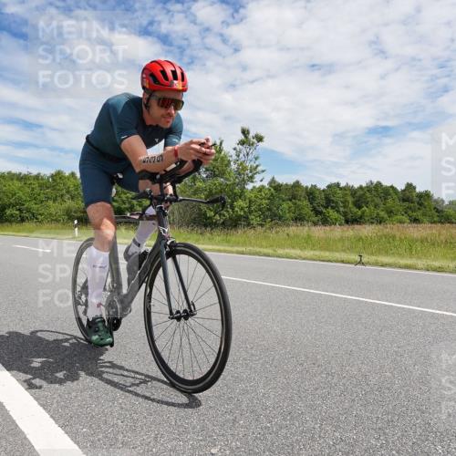 21.06.2026 - Viking Triathlon Michael Burmester http://msf.ph/oto/9871279 21.06.2026 12:17:57 Radfahren 200, 253, 285, 354, 354, 363, 404, 439, 440, 458, 461, 539, 550, 568, 576, 604 meine-sportfotos.de
