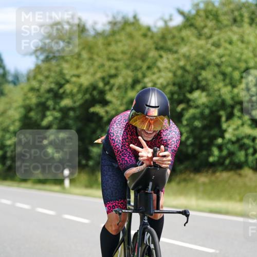 21.06.2026 - Viking Triathlon Michael Burmester http://msf.ph/oto/9871282 21.06.2026 12:39:48 Radfahren 80, 174, 231, 242, 328, 512, 524, 543 meine-sportfotos.de
