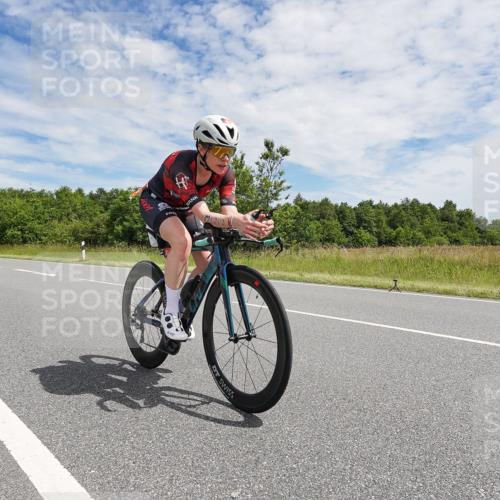 21.06.2026 - Viking Triathlon Michael Burmester http://msf.ph/oto/9871291 21.06.2026 12:18:01 Radfahren 200, 253, 285, 354, 354, 363, 404, 439, 440, 458, 461, 520, 539, 568, 576, 604 meine-sportfotos.de