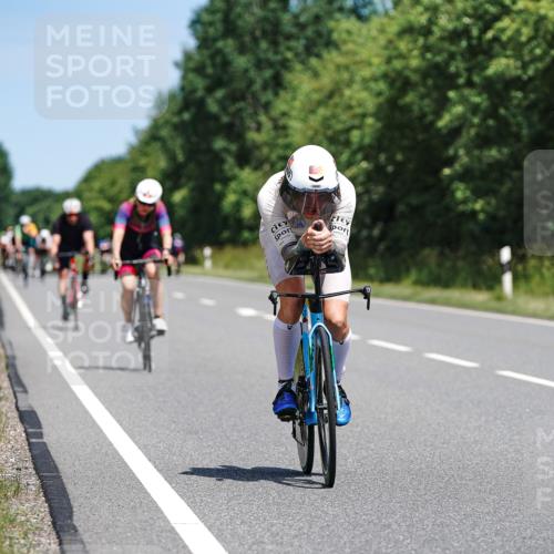 21.06.2026 - Viking Triathlon Michael Burmester http://msf.ph/oto/9871297 21.06.2026 12:39:52 Radfahren 47, 174, 231, 242, 272, 328, 512, 524, 543 meine-sportfotos.de
