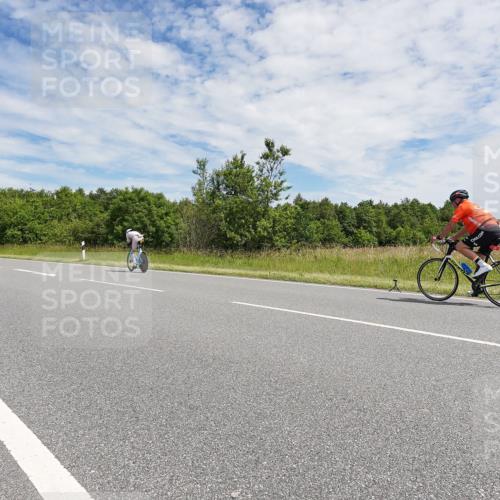 21.06.2026 - Viking Triathlon Michael Burmester http://msf.ph/oto/9871301 21.06.2026 12:18:11 Radfahren 25, 200, 253, 285, 354, 404, 423, 440, 448, 520, 547, 568, 575, 576, 633, 636 meine-sportfotos.de