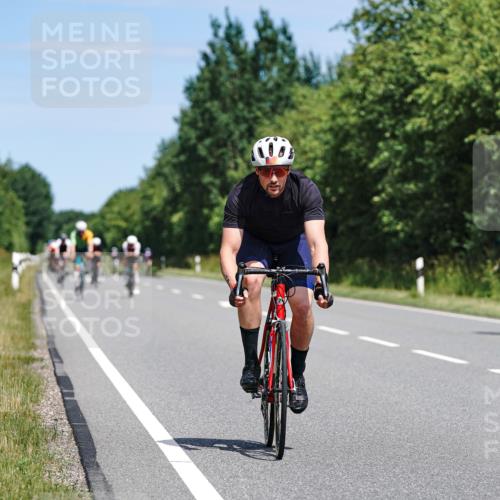 21.06.2026 - Viking Triathlon Michael Burmester http://msf.ph/oto/9871342 21.06.2026 12:39:56 Radfahren 47, 174, 231, 242, 272, 325, 328, 512, 524, 543 meine-sportfotos.de