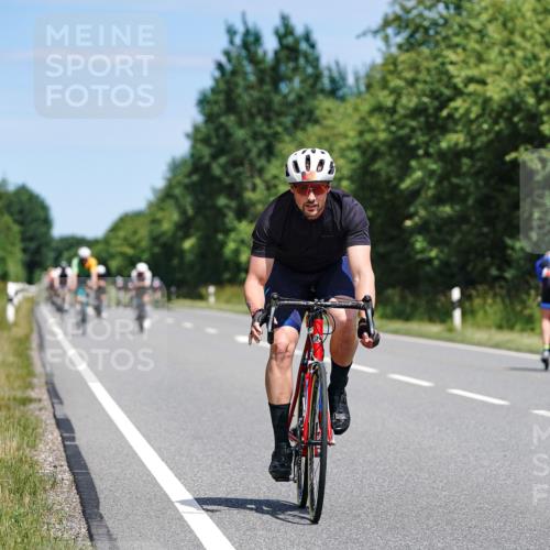 21.06.2026 - Viking Triathlon Michael Burmester http://msf.ph/oto/9871350 21.06.2026 12:39:56 Radfahren 47, 174, 231, 242, 272, 325, 328, 512, 524, 543 meine-sportfotos.de