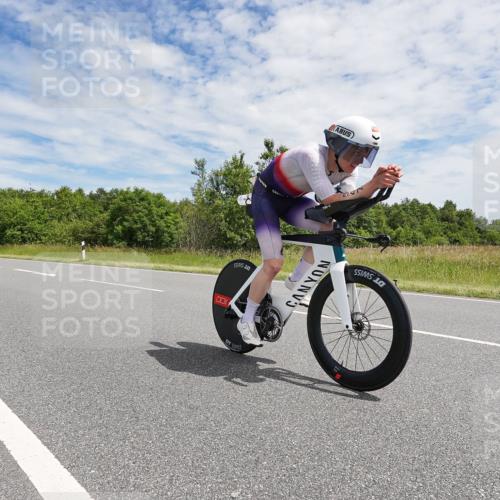 21.06.2026 - Viking Triathlon Michael Burmester http://msf.ph/oto/9871355 21.06.2026 12:18:23 Radfahren 5, 25, 43, 423, 448, 520, 520, 547, 575, 623, 633, 636 meine-sportfotos.de