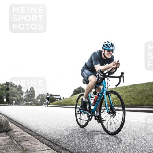 21.06.2026 - 29. Vierlanden-Triathlon H.Heesch http://msf.ph/oto/9871365 21.06.2026 10:35:46 Radfahren 46, 131, 173 meine-sportfotos.de