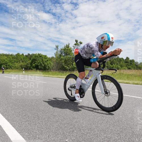 21.06.2026 - Viking Triathlon Michael Burmester http://msf.ph/oto/9871374 21.06.2026 12:18:34 Radfahren 5, 43, 80, 82, 391, 520, 623 meine-sportfotos.de