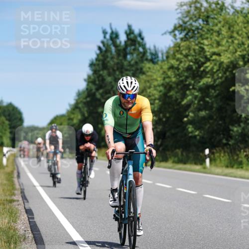 21.06.2026 - Viking Triathlon Michael Burmester http://msf.ph/oto/9871396 21.06.2026 12:40:02 Radfahren 47, 174, 242, 272, 325, 512, 524, 624 meine-sportfotos.de