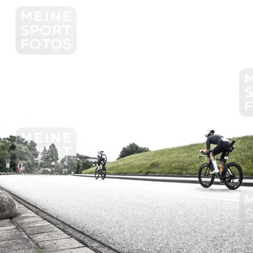 21.06.2026 - 29. Vierlanden-Triathlon H.Heesch http://msf.ph/oto/9871397 21.06.2026 10:36:05 Radfahren 25, 34, 88, 104, 186, 243, 278, 589 meine-sportfotos.de