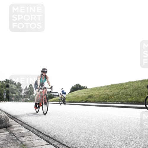 21.06.2026 - 29. Vierlanden-Triathlon H.Heesch http://msf.ph/oto/9871404 21.06.2026 10:36:08 Radfahren 376, 589 meine-sportfotos.de