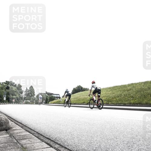 21.06.2026 - 29. Vierlanden-Triathlon H.Heesch http://msf.ph/oto/9871444 21.06.2026 10:36:09 Radfahren 376, 589 meine-sportfotos.de