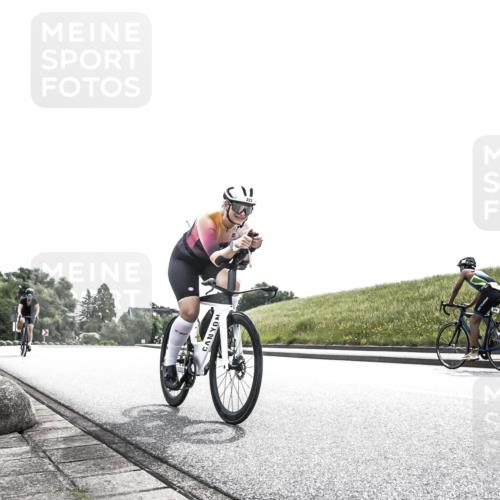 21.06.2026 - 29. Vierlanden-Triathlon H.Heesch http://msf.ph/oto/9871468 21.06.2026 10:36:18 Radfahren 223, 349, 504 meine-sportfotos.de
