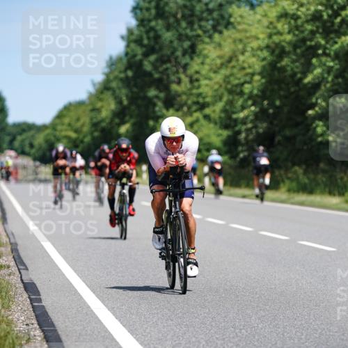21.06.2026 - Viking Triathlon Michael Burmester http://msf.ph/oto/9871479 21.06.2026 12:40:28 Radfahren 143, 213, 334, 385, 394, 433, 536, 624 meine-sportfotos.de