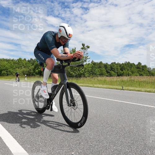 21.06.2026 - Viking Triathlon Michael Burmester http://msf.ph/oto/9871481 21.06.2026 12:19:31 Radfahren 30, 209, 343, 425, 441, 443, 472, 648 meine-sportfotos.de
